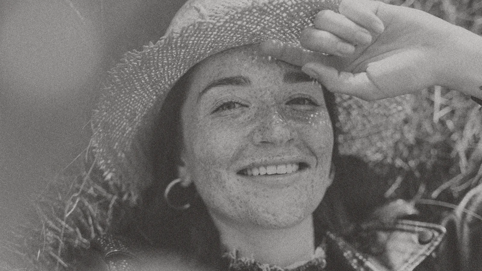 Old Image to 8K Upscale – Ultra-Realistic DSLR Quality Enhancement , old image to 8k upscale, old photo enhancement, vintage photo upscaling, ai portrait enhancement, dslr photo simulation, restore old family photo, 8k photo restoration, realistic skin texture ai, hd image clarity boost