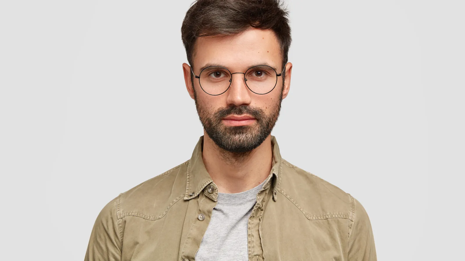 Neon Cyberpunk Portrait with Glasses | Futuristic Cinematic Neon Lighting , neon portrait, cyberpunk portrait, futuristic portrait, neon lighting portrait, cinematic neon photo, ai portrait style, rgb lighting portrait, futuristic headshot, dramatic lighting portrait, tech style portrait, neon noir portrait, modern portrait photo