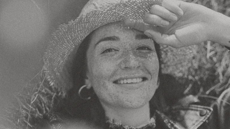 Old Image to 8K Upscale – Ultra-Realistic DSLR Quality Enhancement , old image to 8k upscale, old photo enhancement, vintage photo upscaling, ai portrait enhancement, dslr photo simulation, restore old family photo, 8k photo restoration, realistic skin texture ai, hd image clarity boost