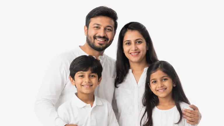 Realistic Family Portrait Prompt for Stunning AI Images